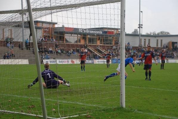 Niels van Veen pikt zijn goaltje mee