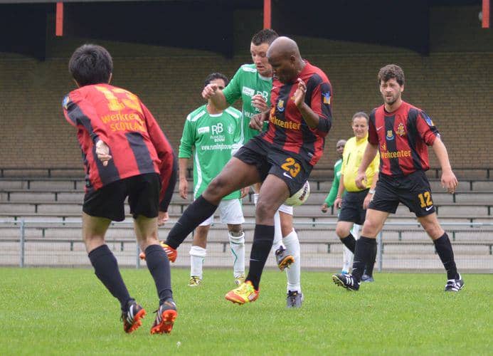 Lugdunum_football_fac_sep_2014_DSC_0113