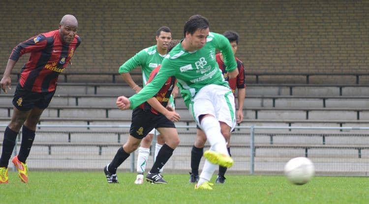 Lugdunum_football_fac_sep_2014_DSC_0167