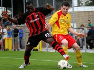 Mark Kabelaar duelleert met Silvanus Owusu