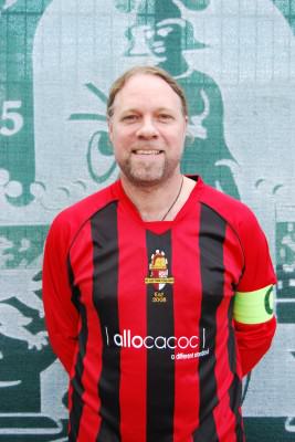 Pieter van Schie liet de tegenstander vier keer af trappen in historische zege van Football Factory