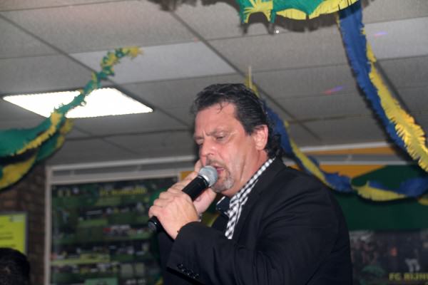 Zanger Rinus Ponsen wist de aanwezigen uitermate te boeien