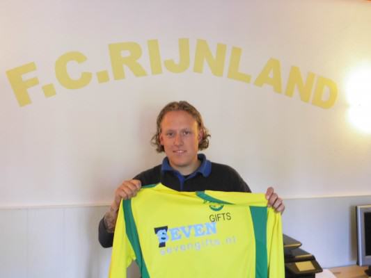 'Gio' Koelink maakt de overstap van Roodenburg naar FC Rijnland