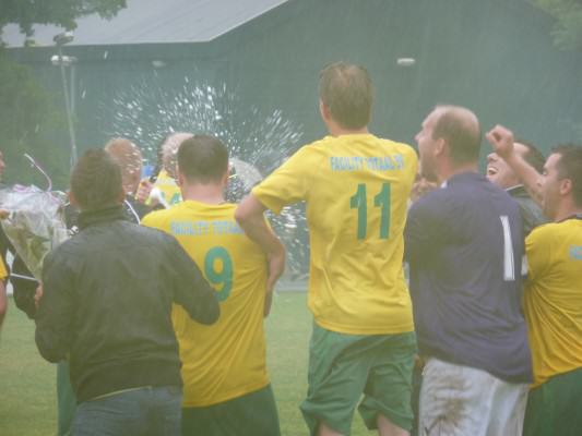 Alle remmen los voor de club uit de Morsch