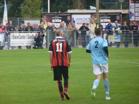 Matchwinner Jeffrey Beukenholdt (11) op de rug gezien. De aanvaller liet wel wat kansen liggen.