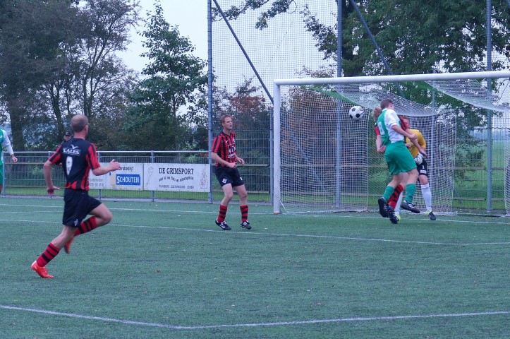 Weer gevaar via middenvelder Stefan Sleijser