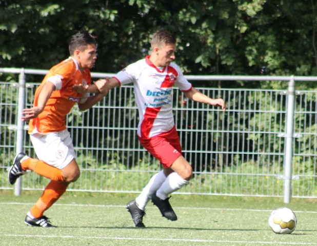 Beeld uit de wedstrijd van DoCoS tegen Kagia, eerder geëindigd in 2-2.