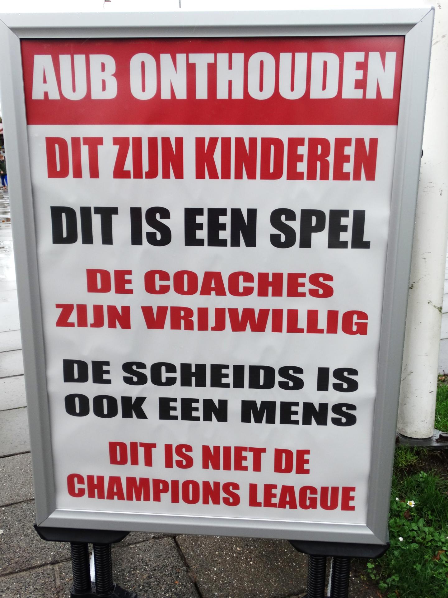 Wilhelmus-Hazerswoudse Boys D1_0843