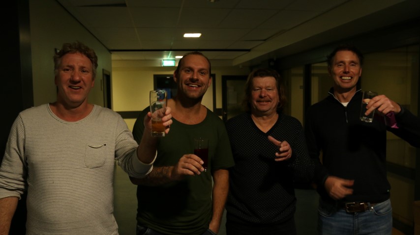 Ook na afloop bleef het gezellig. Op de foto van v.l.n.r. Marcel van den Burg, Mario van der Pluym, Jan van der Reijden en Gerard Leijgraaff