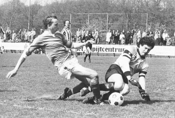 UVS – Lugdunum, 1ste klas. Frans Sjardijn probeert Rob te verschalken, seizoen 81/82.