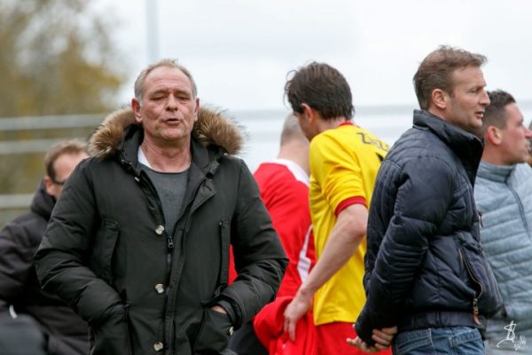 Het koppel Arie van Duijn en Jaco van Staalduinen hebben Valken'68 weer aan de praat gekregen. Op tijd?