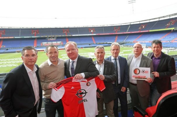 RCL en Feyenoord verbonden zich eerder aan elkaar en de samenwerking verloopt prima