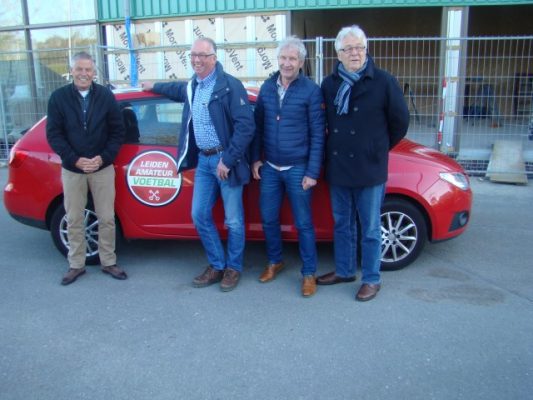 Meer dan 100 jaar ervaring met het G-voetbal. Van links naar rechts: Lucas Zirkzee, Nui Rijskamp, Fred Kempen en Fred Beerenfenger