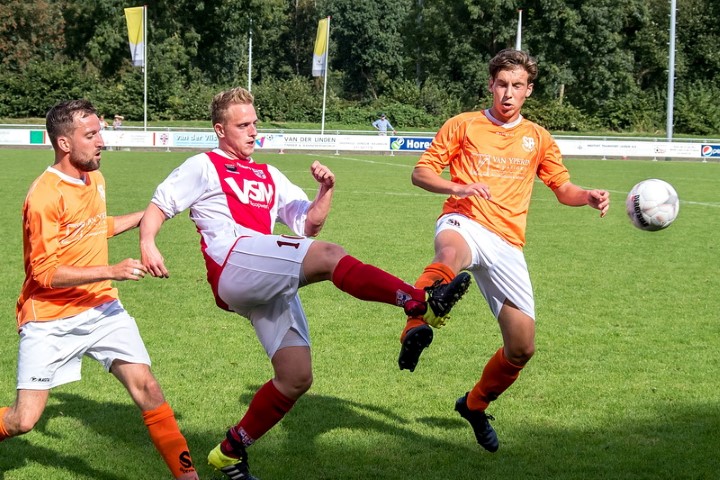 rcl-soccer-boys1524_110916