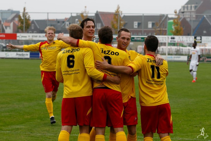 In de laatste twee competitiewedstrijden werd gewonnen van UVS en DSO