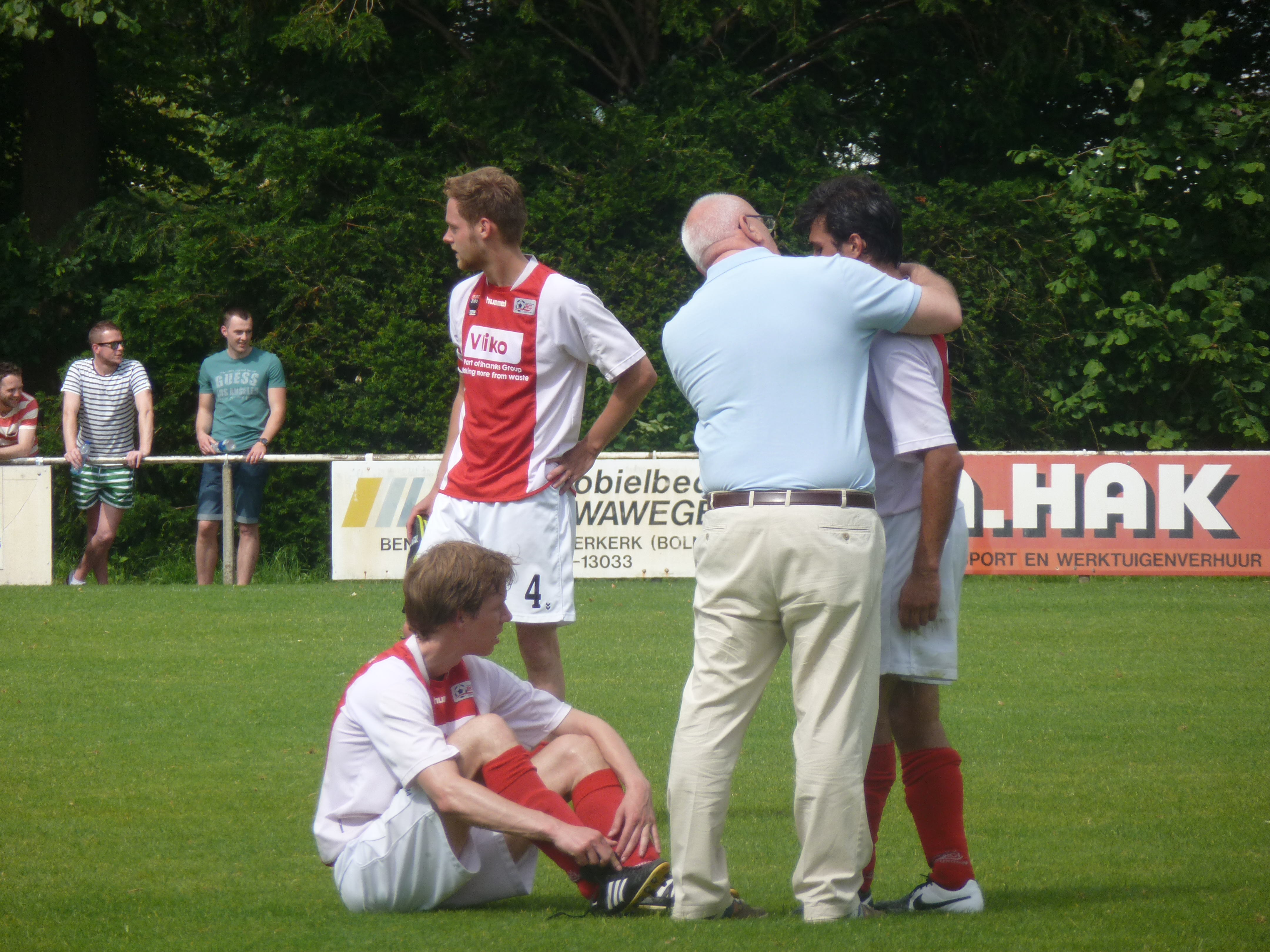 Pijn bij Tim van Luxemburg, Frank Hillebrandt en Nick Permanand