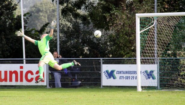 Maarten van Riessen liet Thomas Waasdorp kansloos...de 2-0 is een feit