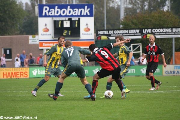 Giovanni Lancel op de huid gezeten door Frank Guijt en Bas Beijersbergen.
