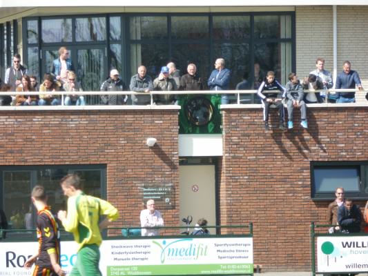 Op het zonnige sportpark in Waddinxveen was het goed vertoeven, in alle opzichten..