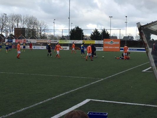 Zowaar gevelde spelers in een sportieve krachtmeting..